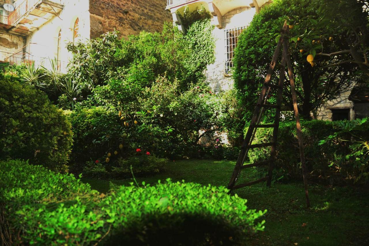 Villa L'Antica Dimora Meta Esterno foto
